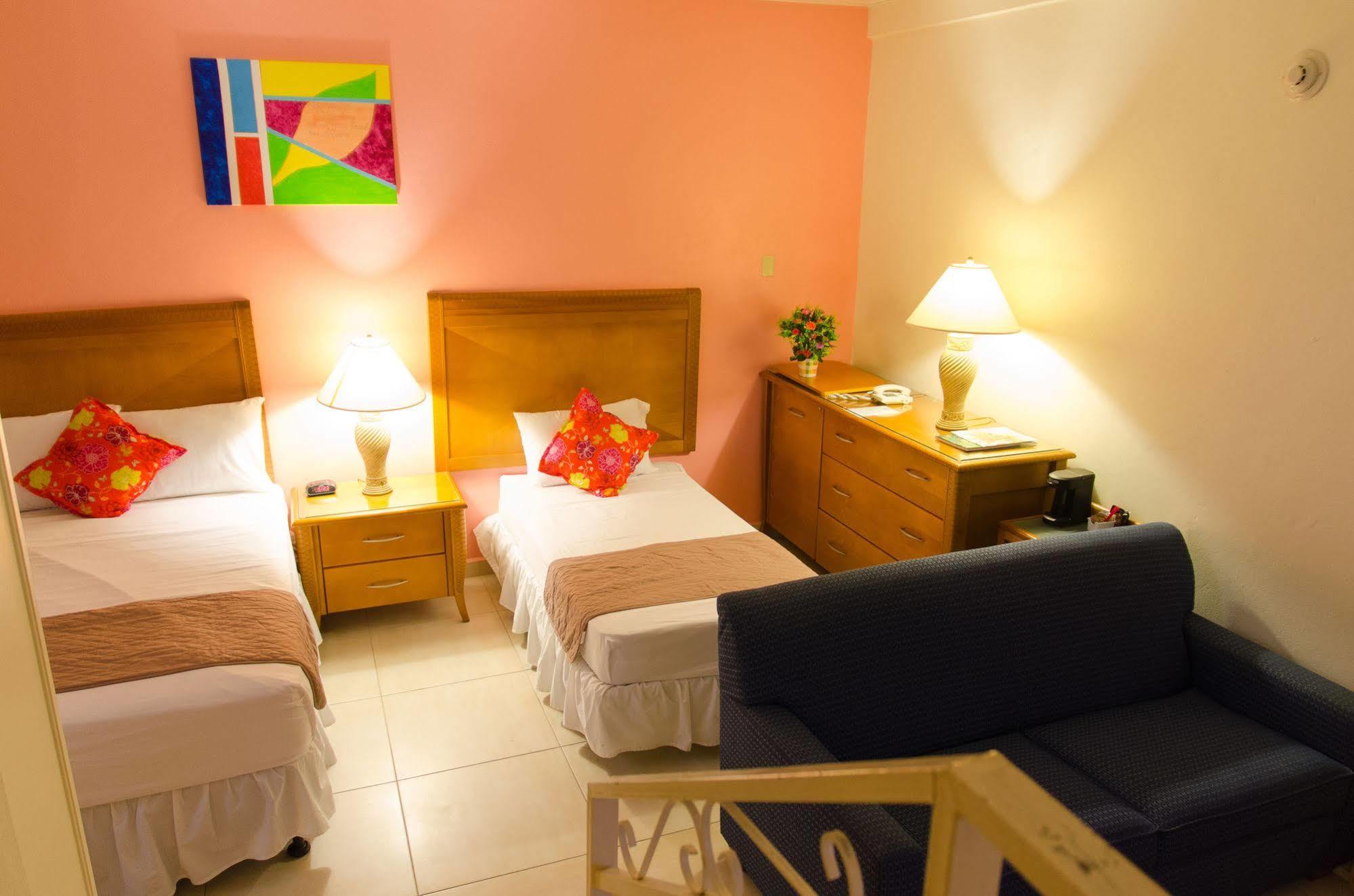 Alicia'S Inn Φίλιπσμπουργκ Εξωτερικό φωτογραφία
